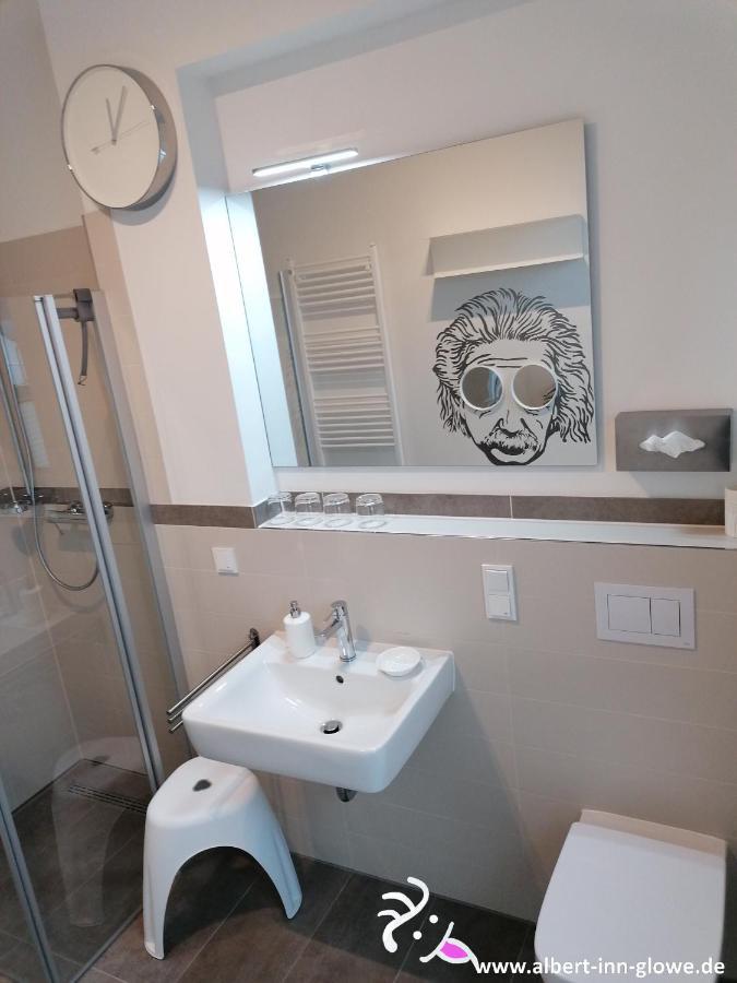 Albert-Inn-Glowe - Barrierefrei & 3 Schlafzimmer & Coworking & Strandkorb-Saisonal & Sauna Im Haus & Fahrraeder المظهر الخارجي الصورة
