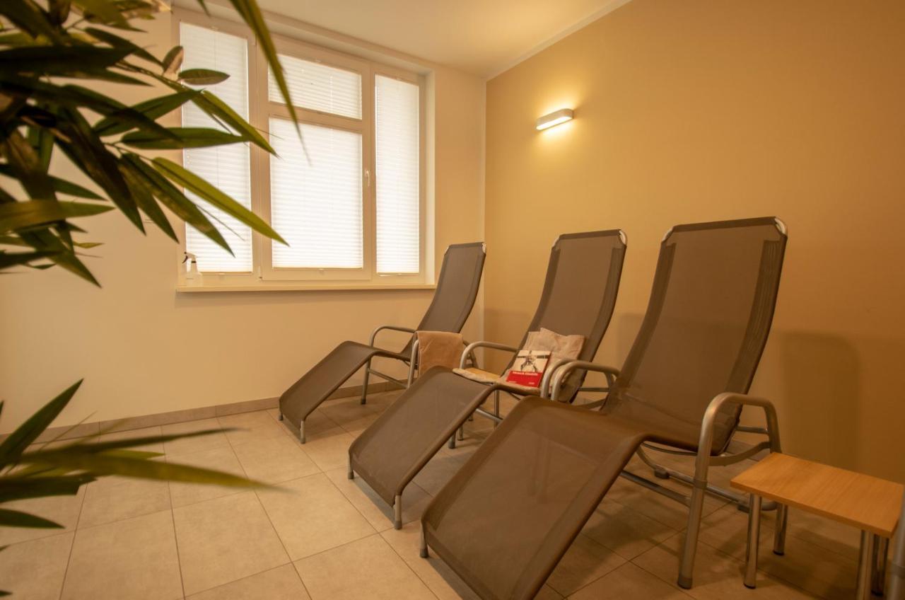 Albert-Inn-Glowe - Barrierefrei & 3 Schlafzimmer & Coworking & Strandkorb-Saisonal & Sauna Im Haus & Fahrraeder المظهر الخارجي الصورة