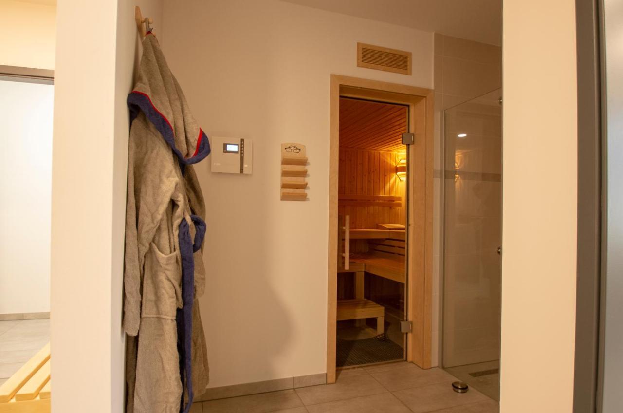 Albert-Inn-Glowe - Barrierefrei & 3 Schlafzimmer & Coworking & Strandkorb-Saisonal & Sauna Im Haus & Fahrraeder المظهر الخارجي الصورة