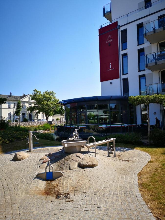 Albert-Inn-Glowe - Barrierefrei & 3 Schlafzimmer & Coworking & Strandkorb-Saisonal & Sauna Im Haus & Fahrraeder المظهر الخارجي الصورة
